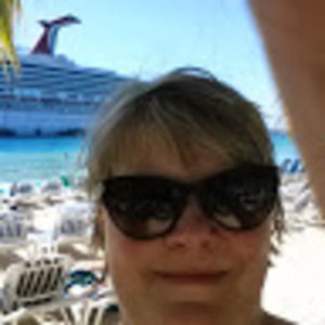 Meet your Posher, Christine